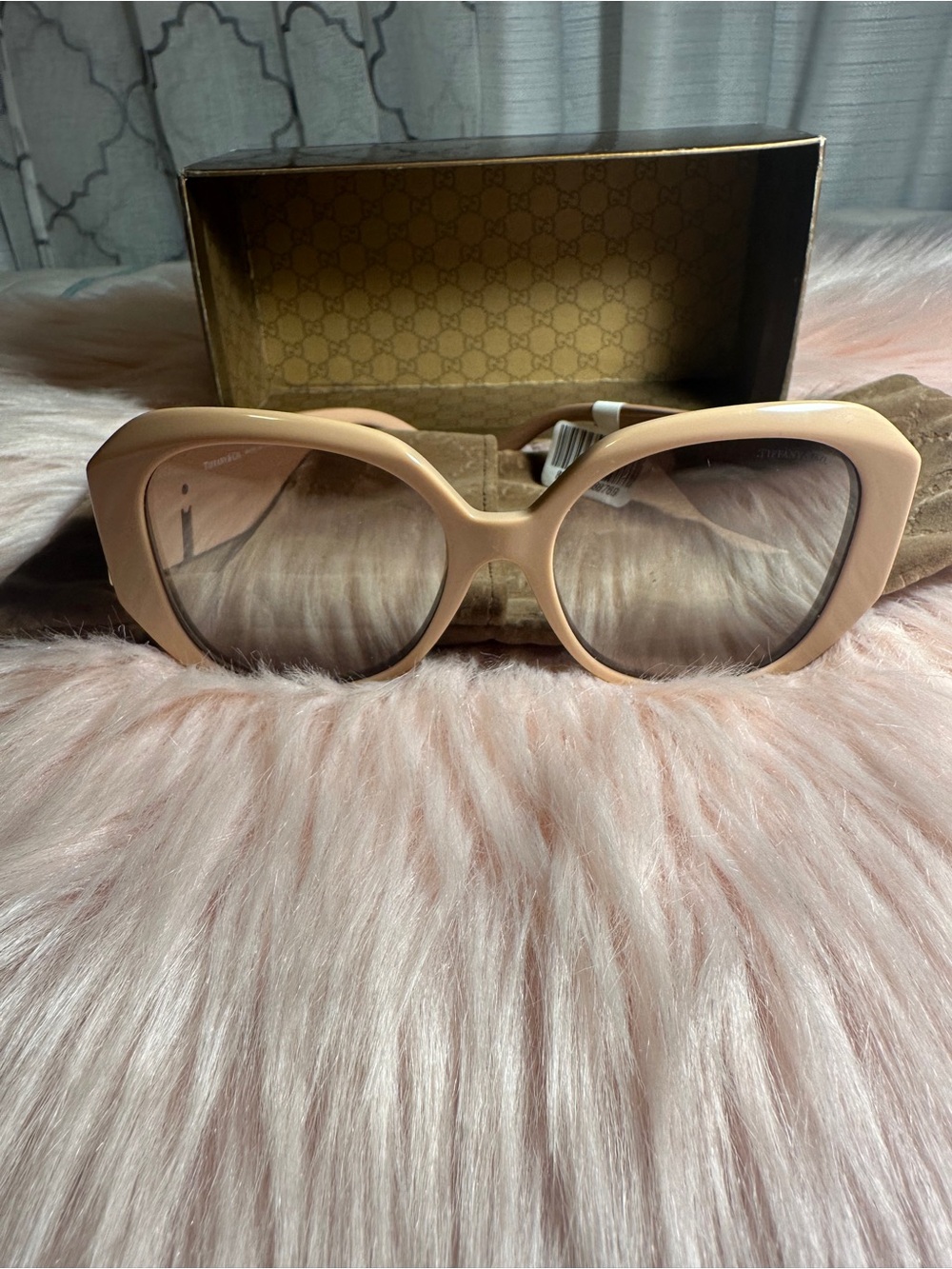 Tiffany & Co. TF4207B
sunglasses.